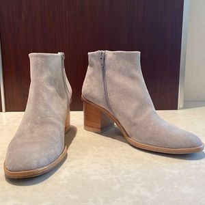 Cocuco Beige Booties